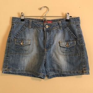 Faded Glory Misses 12 Shorts